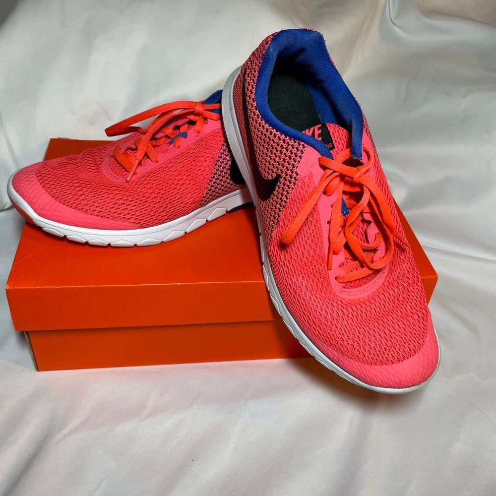 Nike - Flex Exp RN 6(Hot Punch/Black/Paramount Blue/White) Womans size 10 W/BOX